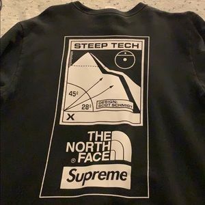TNF X Supreme crewneck ( steeptech )